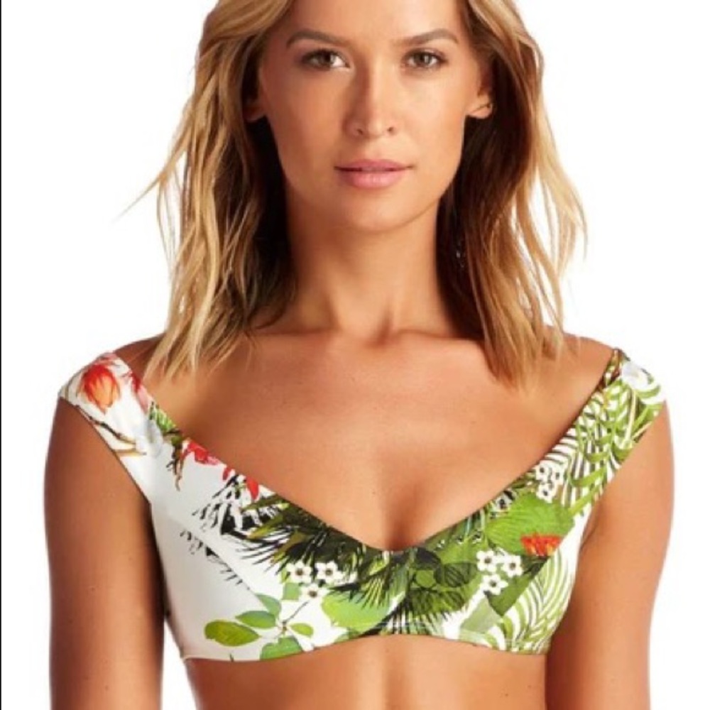 Vitamin a bikini top AND Bottoms